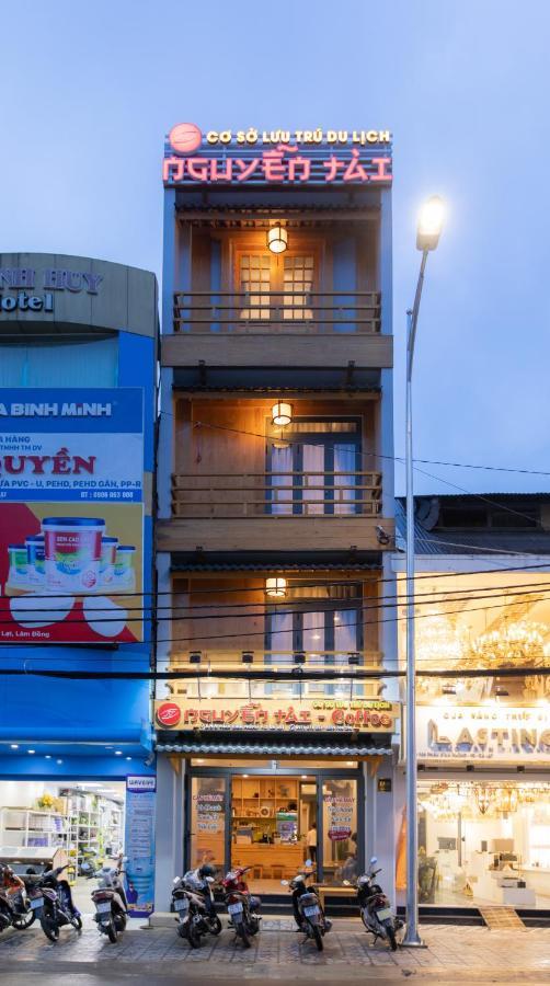 Nguyen Tai Hostel & Coffee Далат Екстер'єр фото