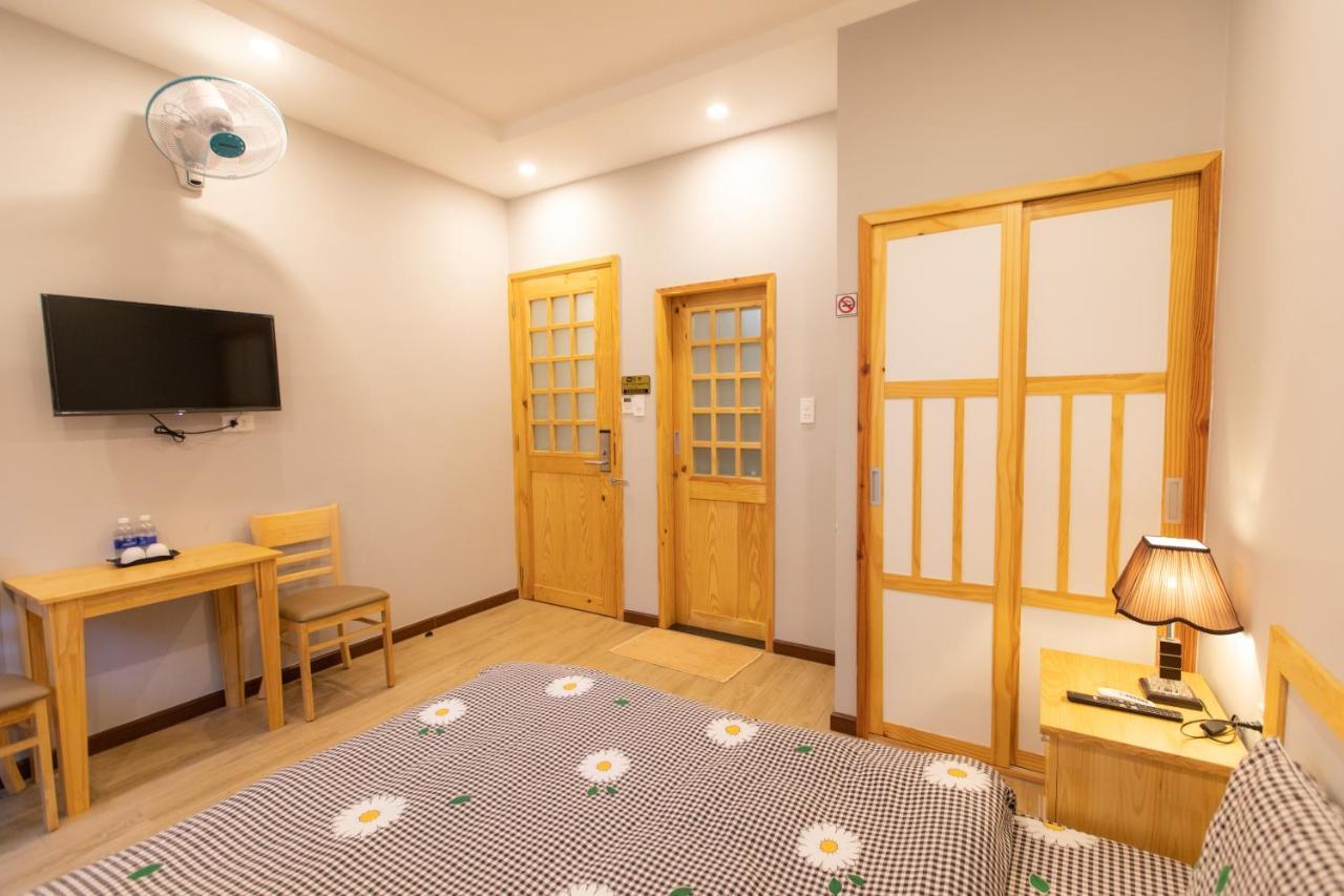 Nguyen Tai Hostel & Coffee Далат Екстер'єр фото